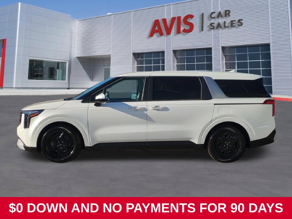 Used 2025 Kia Carnival FWD image 8