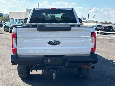 Used 2018 Ford F250 XL w/ Power Equipment Group AWD/4WD image 6