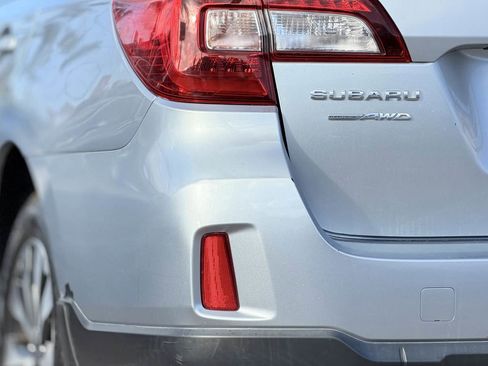 Used 2015 Subaru Outback 3.6R Limited w/ Popular Package #4 image 11