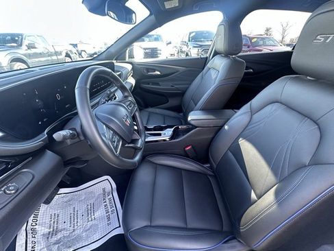 Used 2024 Buick Envista Sport Touring w/ Convenience I Package image 12