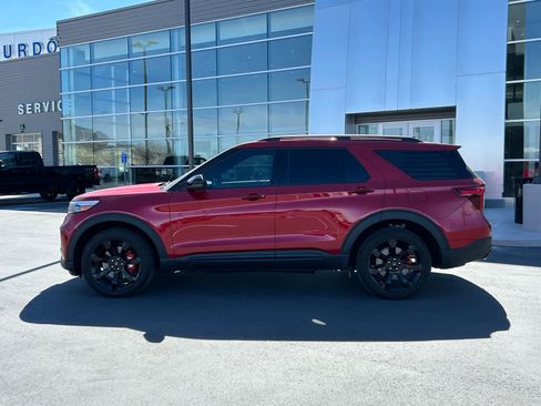 Used 2024 Ford Explorer ST w/ Equipment Group 401A image 2