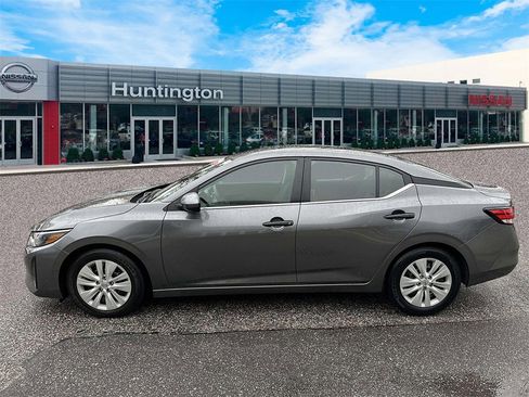 Certified 2025 Nissan Sentra S image 9