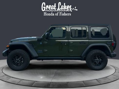 Used 2024 Jeep Wrangler Unlimited AWD/4WD image 2