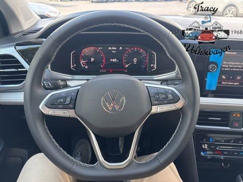 New 2025 Volkswagen Taos SEL image 10