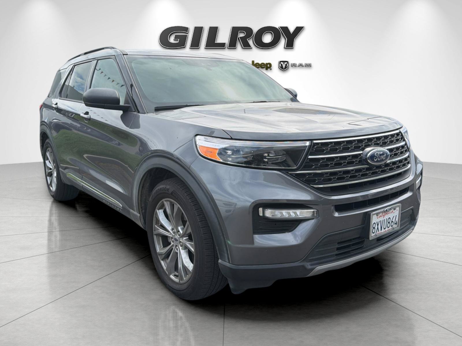 Used 2021 Ford Explorer XLT w/ Equipment Group 202A RWD image 2
