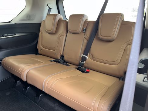 Certified 2026 INFINITI QX80 Luxe w/ Cargo Package AWD/4WD image 15