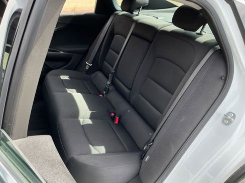 Used 2025 Chevrolet Malibu LT image 19