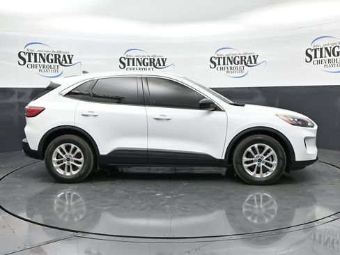 Used 2022 Ford Escape SE w/ Convenience Package FWD image 8