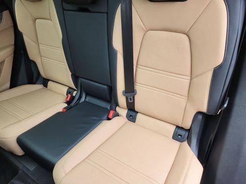 Used 2024 Porsche Cayenne Coupe image 26