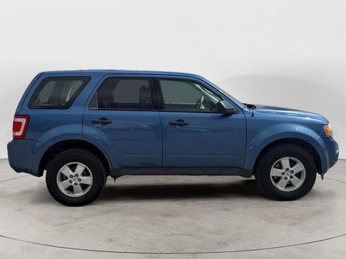 Used 2009 Ford Escape XLS AWD/4WD image 6