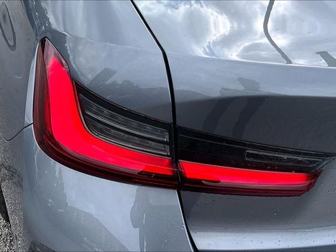 Used 2025 BMW 330i 330i w/ Premium Package image 15