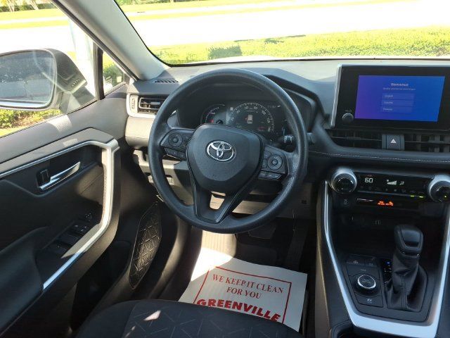Used 2023 Toyota RAV4 XLE AWD/4WD image 12