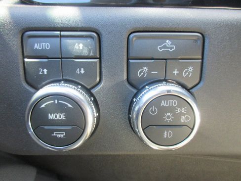 New 2026 GMC Sierra 1500 Elevation image 17