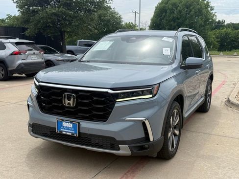 Used 2023 Honda Pilot Elite image 1
