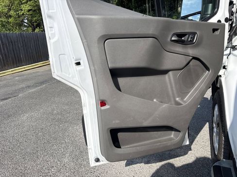 Used 2024 Ford Transit 250 Low Roof w/ Exterior Upgrade Package RWD image 11