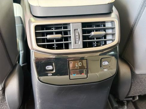 Used 2025 Lexus RX 350 FWD image 21
