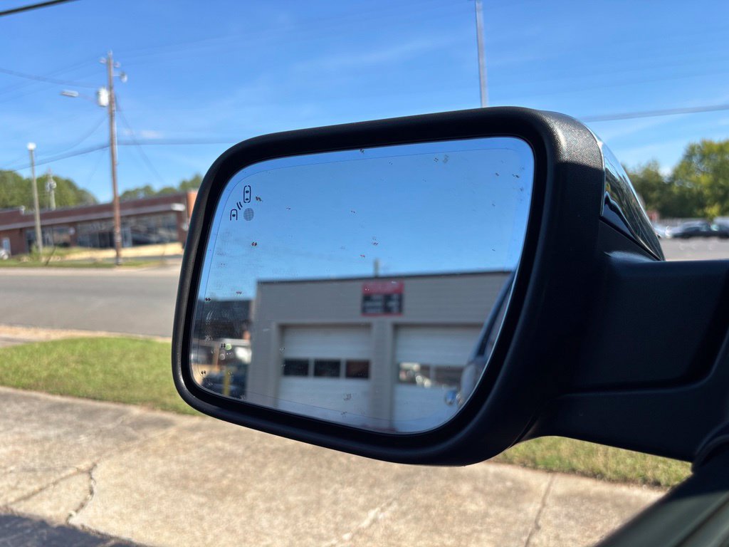 Used 2019 Ford Explorer Limited w/ Limited Luxury Package FWD image 15