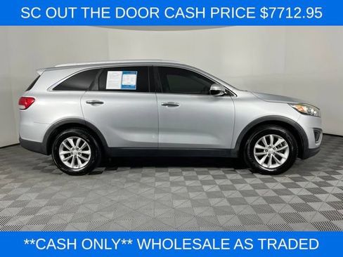 Used 2017 Kia Sorento LX w/ LX V6 Convenience Package FWD image 9