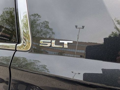 Used 2020 GMC Yukon SLT AWD/4WD image 8