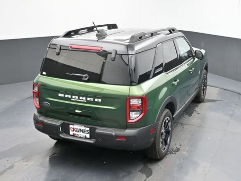 Used 2025 Ford Bronco Sport Outer Banks w/ Outer Banks Tech Package+ AWD/4WD image 39