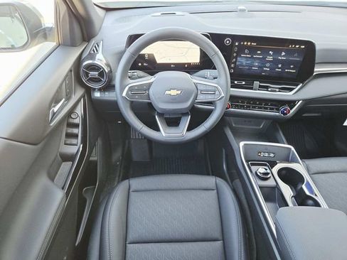 New 2026 Chevrolet Equinox LT w/ Convenience Package II image 12