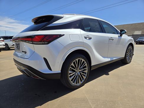 New 2026 Lexus RX 450h AWD image 3
