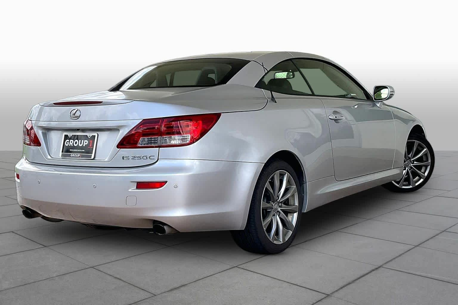 Used 2014 Lexus IS 250C w/ Luxury Package RWD image 11
