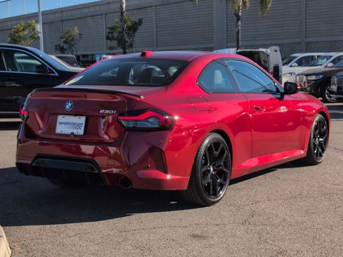 Used 2025 BMW 230i Coupe w/ M Sport Package image 10