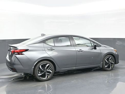 New 2025 Nissan Versa SR w/ Trunk Package FWD image 6