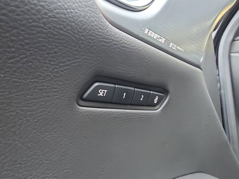 Used 2023 Cadillac XT6 Sport w/ Platinum Package image 16