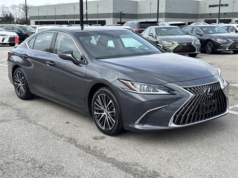 Certified 2023 Lexus ES 350 w/ Premium Package image 3