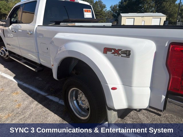 Used 2017 Ford F350 XLT w/ XLT Premium Package AWD/4WD image 9