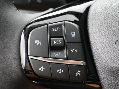 New 2025 Ford Escape SE image 21