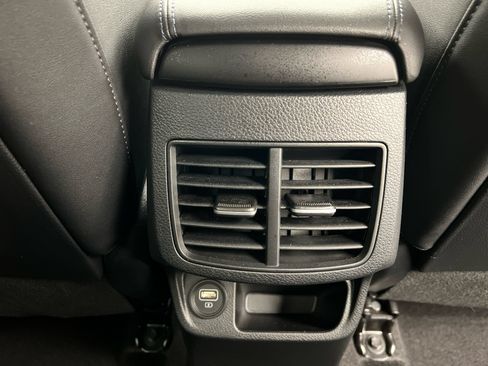 Used 2022 Kia Seltos S AWD/4WD image 20