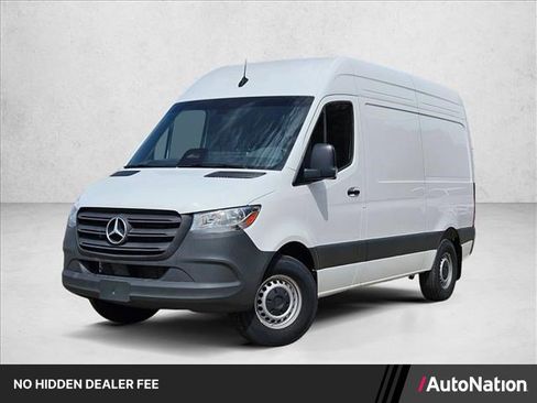 Used 2025 Mercedes-Benz Sprinter 2500 image 1