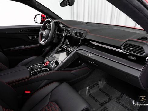 Used 2024 Lamborghini Urus S image 45