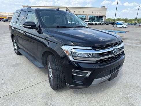 Used 2024 Ford Expedition Limited AWD/4WD image 18