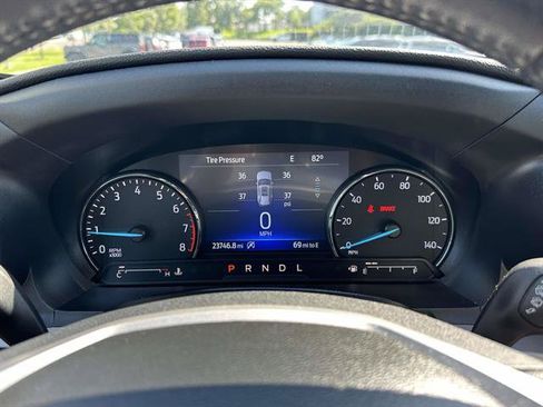 Used 2023 Ford Explorer XLT w/ Equipment Group 202A AWD/4WD image 16