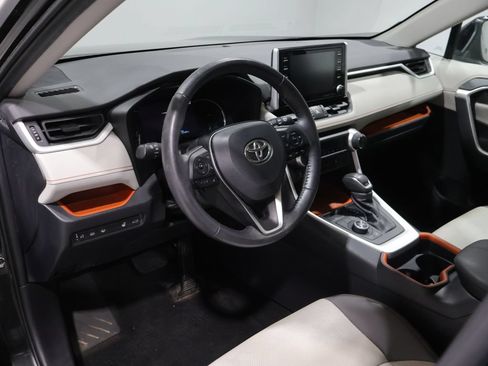 Used 2020 Toyota RAV4 Adventure w/ Convenience Package AWD/4WD image 16