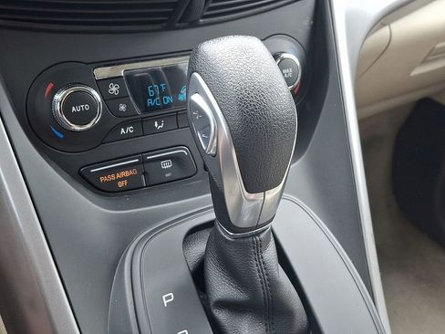Used 2016 Ford Escape SE w/ Equipment Group 201A AWD/4WD image 14