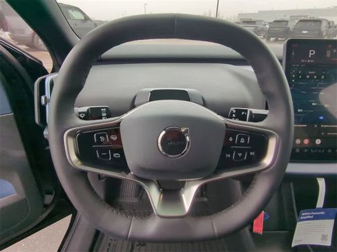 Used 2025 Volvo EX30 Plus w/ Protection Package Premier image 21