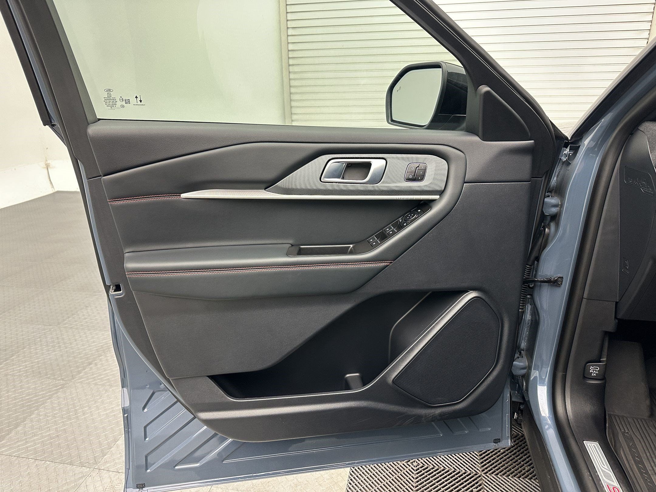 Used 2026 Ford Explorer ST-Line w/ ST-Line Street Pack AWD/4WD image 14