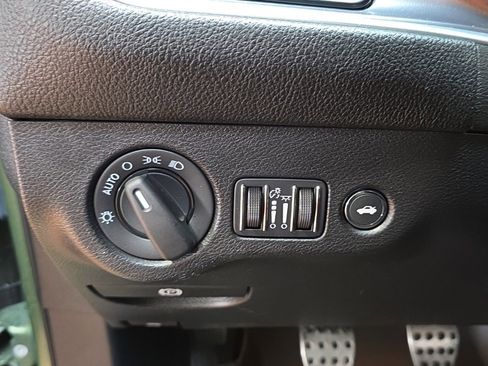 Used 2021 Dodge Challenger R/T Scat Pack image 22