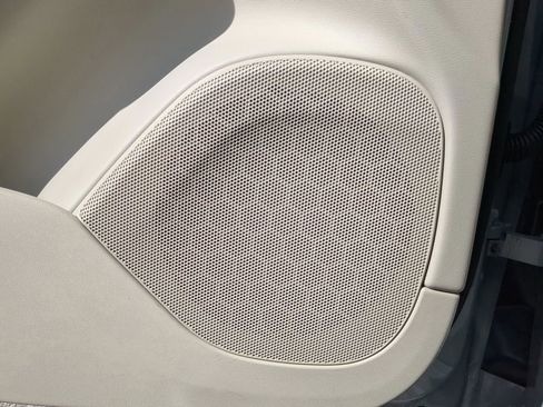 Used 2025 Volvo XC90 B5 Core w/ Protection Package image 40