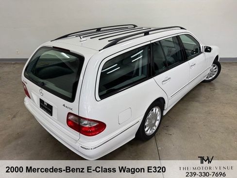 Used 2000 Mercedes-Benz E 320 4MATIC Wagon image 11