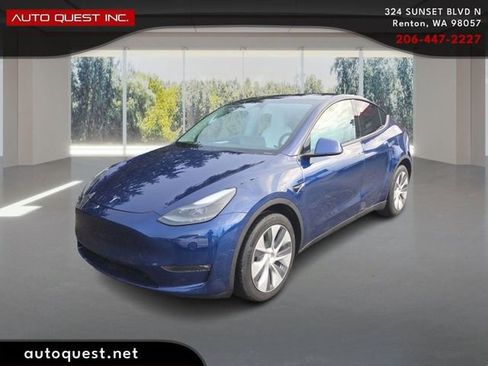 Used 2023 Tesla Model Y Long Range image 1