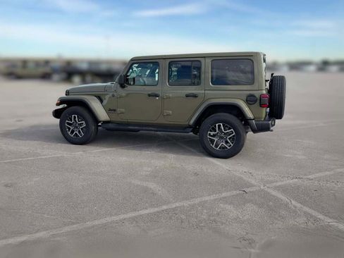 New 2026 Jeep Wrangler Sahara image 7
