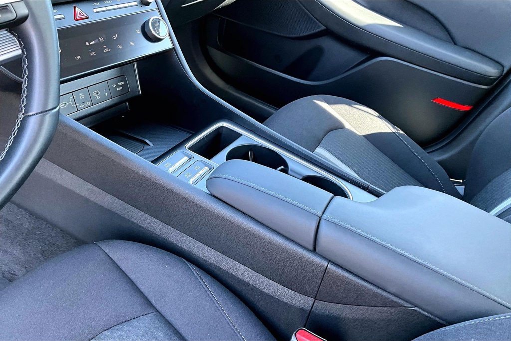 Certified 2026 Hyundai Sonata SEL FWD image 11