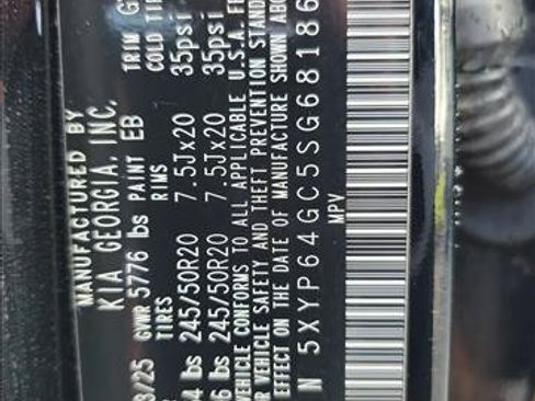 Used 2025 Kia Telluride S FWD image 24