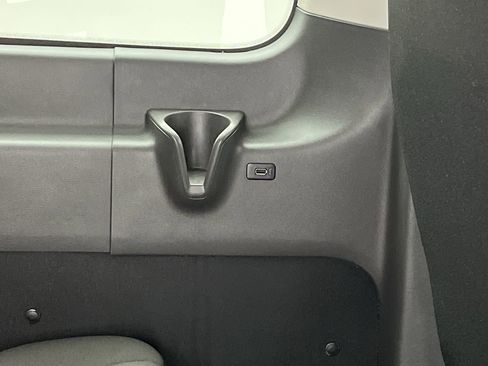 Used 2023 Ford Transit 350 XLT image 11